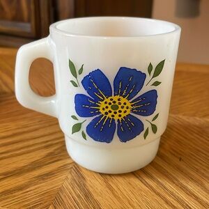 Vintage Anchor Hocking Milk-Glass Flower Stackable Mug USA